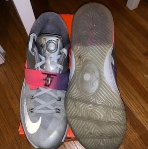 KD VII AS (GS) SIZE 7Y